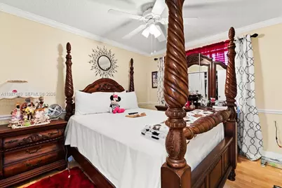 1041 NW 189th Ave, Pembroke Pines, FL 33029 - Photo 27