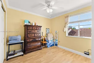 1041 NW 189th Ave, Pembroke Pines, FL 33029 - Photo 29