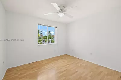 1041 NW 189th Ave, Pembroke Pines, FL 33029 - Photo 25
