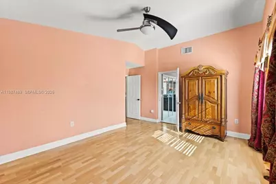 1041 NW 189th Ave, Pembroke Pines, FL 33029 - Photo 21