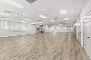 1041 NW 189th Ave, Pembroke Pines, FL 33029 - Photo 31