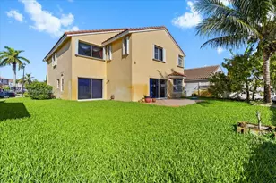 1041 NW 189th Ave, Pembroke Pines, FL 33029 - Photo 33