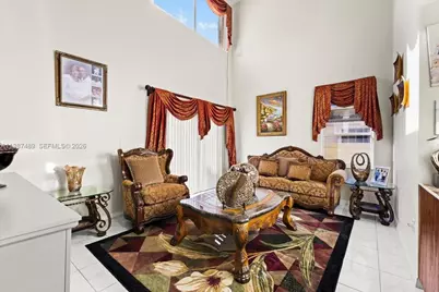 1041 NW 189th Ave, Pembroke Pines, FL 33029 - Photo 17