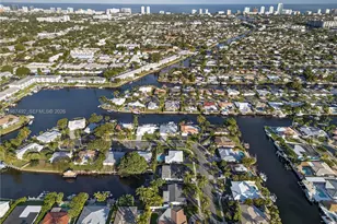 371 SE 3rd St, Pompano Beach, FL 33060 - Photo 7