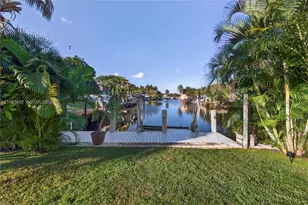 371 SE 3rd St, Pompano Beach, FL 33060 - Photo 25