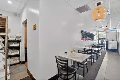 Restaurant For Sale in The Heart Of Kendall, Kendall, FL 33186 - Photo 3