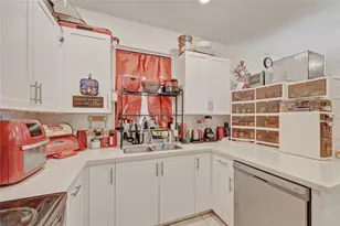 21436 NE 2nd Ct, Miami, FL 33179 - Photo 11