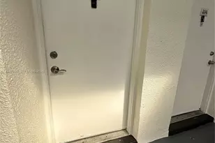 9701 Fontainebleau Blvd, Miami, FL 33172 - Photo 9