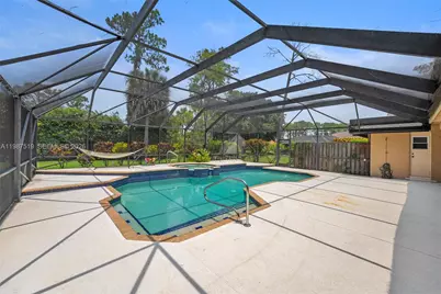 196 Scarborough Ter, Wellington, FL 33414 - Photo 31