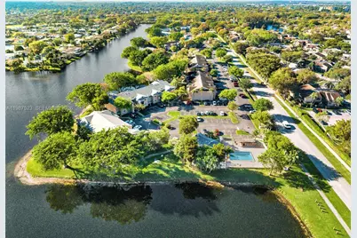 1701 NW 96th Ter #1C, Pembroke Pines, FL 33024 - Photo 63