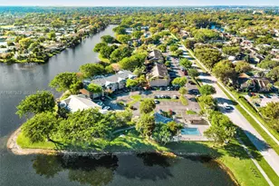 1701 NW 96th Terrace, Pembroke Pines, FL 33024 - Photo 63