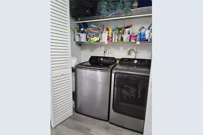 900 NE 195th St #709, Miami, FL 33179 - Photo 9