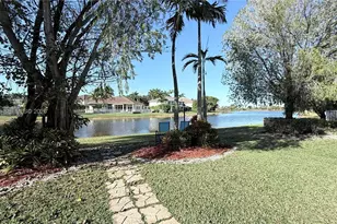 1392 Canary Island Dr, Weston, FL 33327 - Photo 17