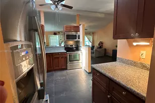 2490 Andros Ln, Fort Lauderdale, FL 33312 - Photo 17