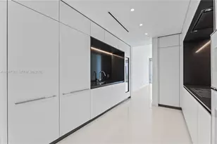 300 Biscayne Blvd Way, Miami, FL 33131 - Photo 21