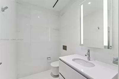 300 Biscayne Blvd Way #5003, Miami, FL 33131 - Photo 39