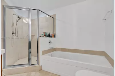 1111 SW 1st Ave #2319-N, Miami, FL 33130 - Photo 9