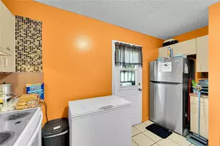 3115 NW 65th St, Miami, FL 33147 - Photo 15