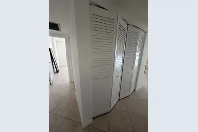 300 Bayview Dr #915, Sunny Isles Beach, FL 33160 - Photo 11