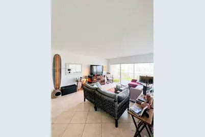 300 Bayview Dr #915, Sunny Isles Beach, FL 33160 - Photo 9