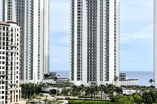 300 Bayview Dr, Sunny Isles Beach, FL 33160 - Photo 23