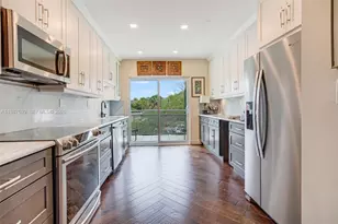 820 NE 19th Ave, Fort Lauderdale, FL 33304 - Photo 11