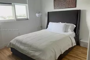 5077 NW 7th St, Miami, FL 33126 - Photo 5