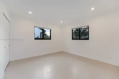 1017 NW 47th St, Miami, FL 33127 - Photo 19