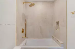 1017 NW 47th St, Miami, FL 33127 - Photo 21