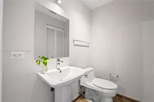 3470 E Coast Ave, Miami, FL 33137 - Photo 23