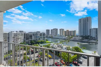 [Address not provided], Hallandale Beach, FL 33009 - Photo 17