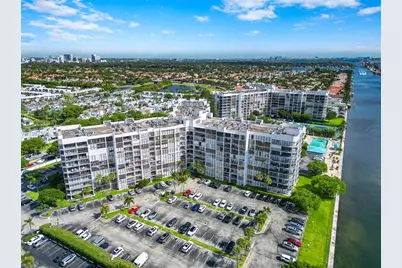 [Address not provided], Hallandale Beach, FL 33009 - Photo 23