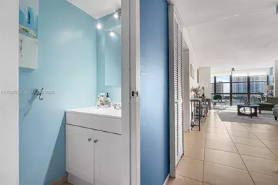 [Address not provided], Hallandale Beach, FL 33009 - Photo 13