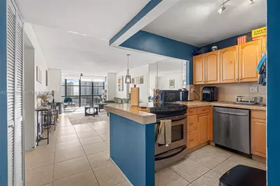 [Address not provided], Hallandale Beach, FL 33009 - Photo 11