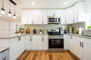 10050 SW 171st St, Miami, FL 33157 - Photo 9