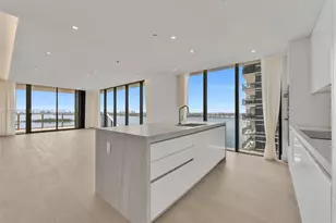 700 NE 24th St, Miami, FL 33137 - Photo 7