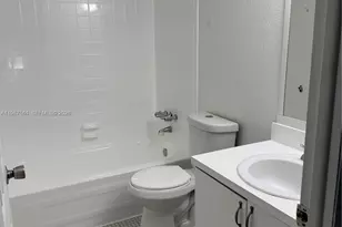 5755 W 20th Ave, Hialeah, FL 33012 - Photo 11