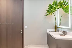 851 NE 1st Ave, Miami, FL 33132 - Photo 29