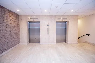 2899 Collins Ave #1422, Miami Beach, FL 33140 - Photo 21