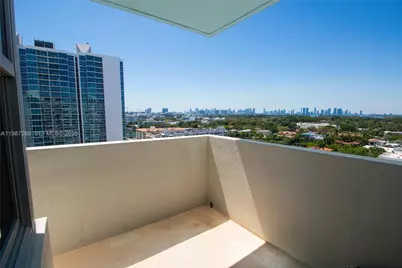 2899 Collins Ave #1422, Miami Beach, FL 33140 - Photo 15