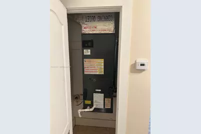 1101 NW 32nd Pl #Rear, Miami, FL 33125 - Photo 9