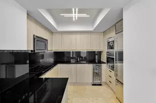 1331 Brickell Bay Dr, Miami, FL 33131 - Photo 7