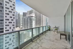 1331 Brickell Bay Dr, Miami, FL 33131 - Photo 9