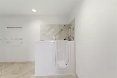 19670 Beach Rd #B323, Tequesta, FL 33469 - Photo 29