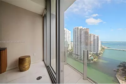 300 Biscayne Blvd Way #2106, Miami, FL 33131 - Photo 15