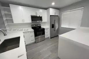 440 Lakeview Dr, Weston, FL 33326 - Photo 7