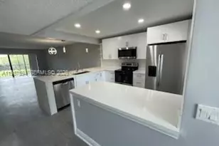 440 Lakeview Dr, Weston, FL 33326 - Photo 11