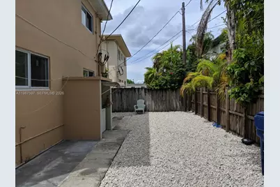 8125 Hawthorne Ave #1, Miami Beach, FL 33141 - Photo 5