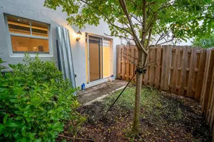 137 NE 3rd Ct, Florida City, FL 33034 - Photo 11