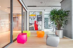 460 NE 28th St, Miami, FL 33137 - Photo 25